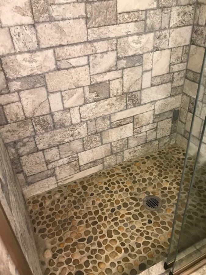 מלון בלק מאונטיין Ed & Rosie'S Place מראה חיצוני תמונה